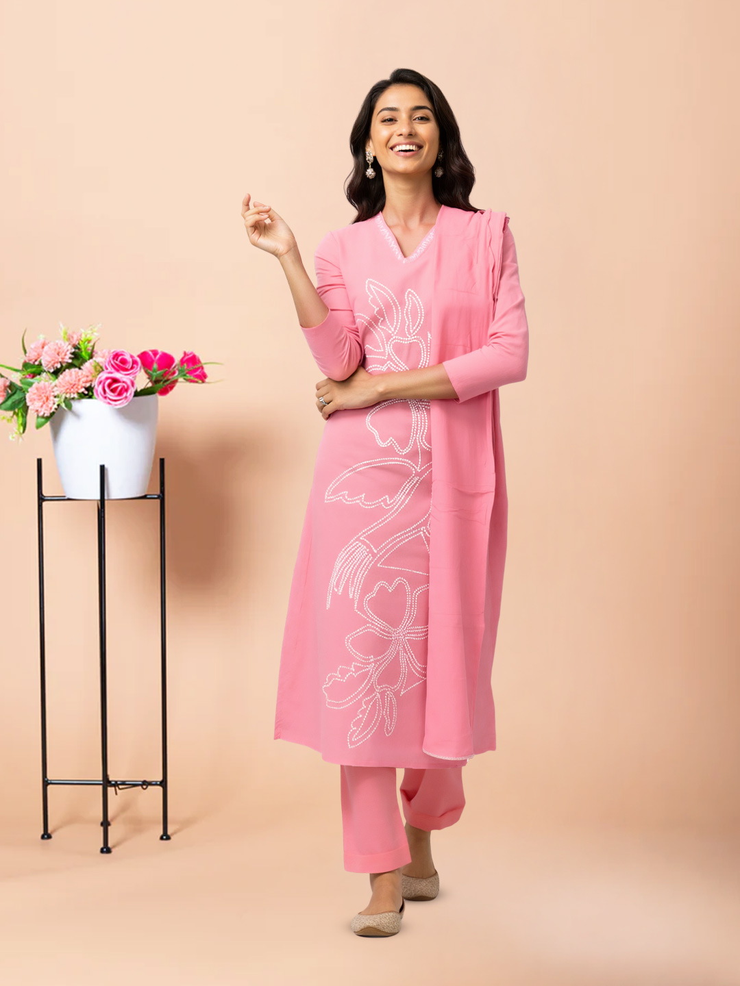 Picture of Embroidery Sequinned Straight Kurta With Pant & Dupatta Set